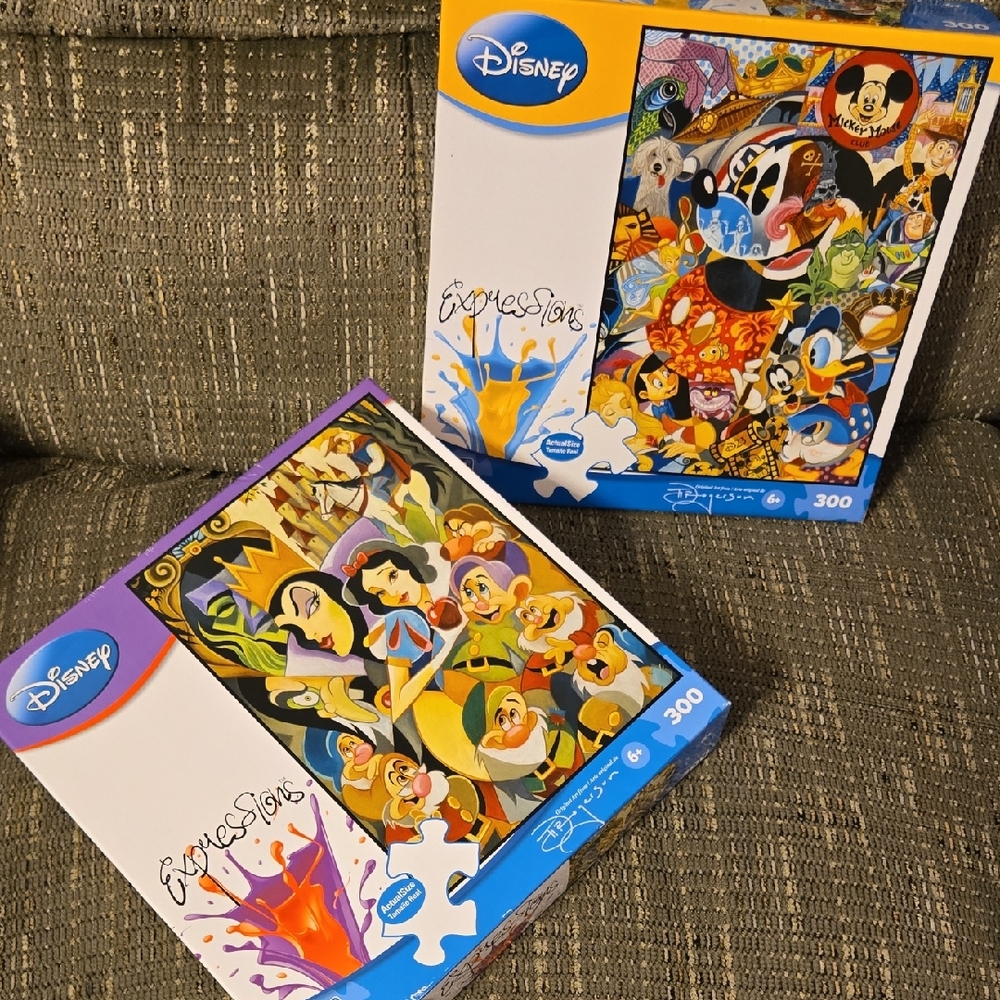 Disney Expressions Colorful Character Puzzles Set Of 2 Snow White Mickey Mouse